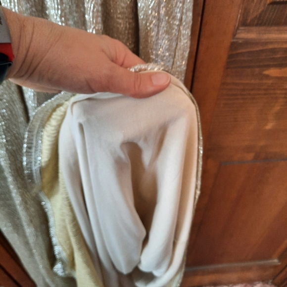 🛍 NWOT Lulu's Looking Radiant Gold Metallic Maxi Dress AD4563LU Size Large - Picture 10 of 14